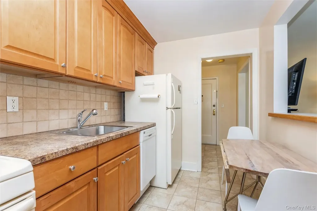 61 Manchester Eastchester NY 10709
