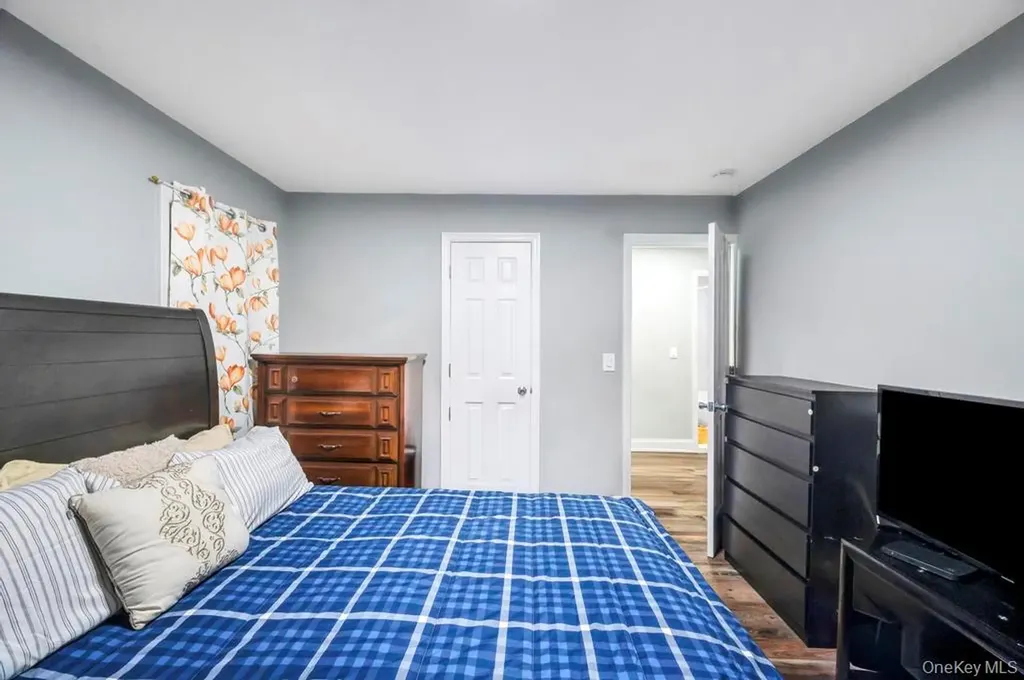 39 Andrews Avenue Wheatley Heights NY 11798