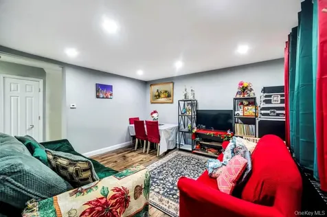39 Andrews Avenue Wheatley Heights NY 11798