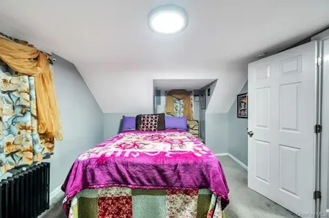 39 Andrews Avenue Wheatley Heights NY 11798