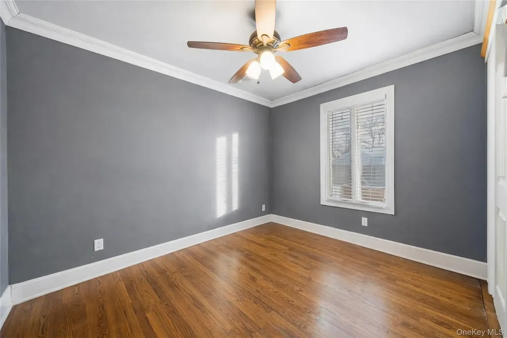 60 Pickwick Lane North Babylon NY 11703