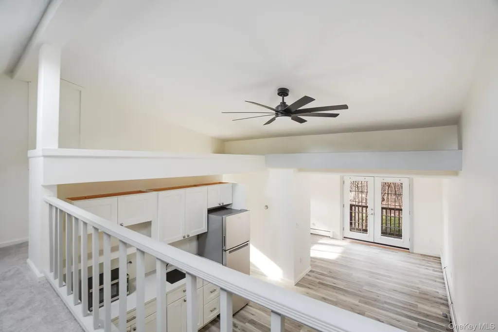 3 Pond Road Hyde Park NY 12601