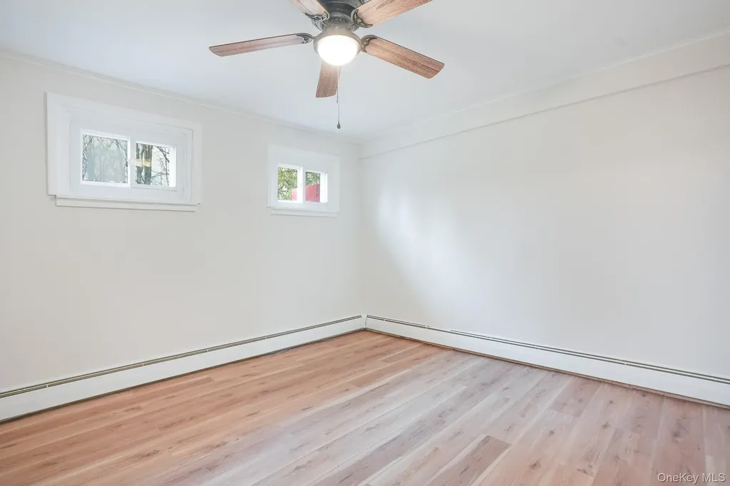 3 Pond Road Hyde Park NY 12601