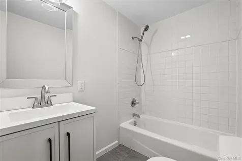 28 Quaker Road Carmel NY 10512