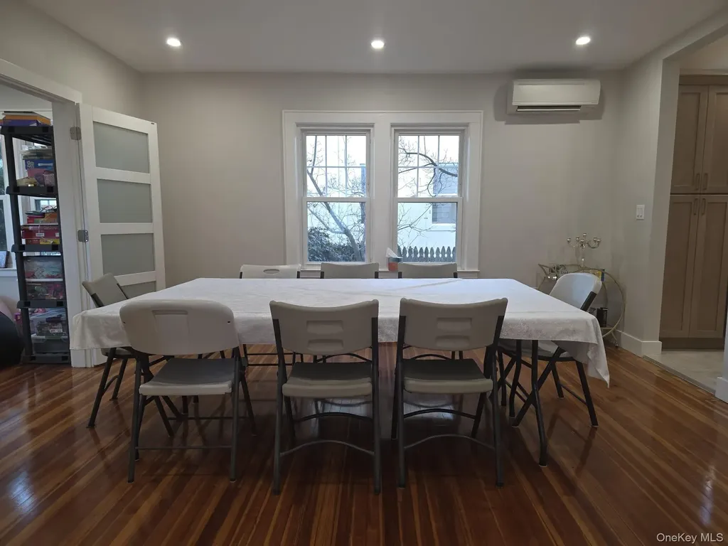 325 Pacific Avenue Cedarhurst NY 11516