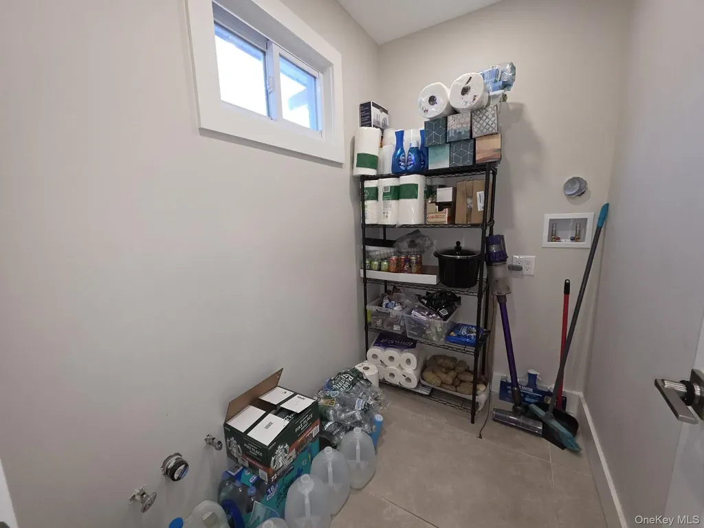 325 Pacific Avenue Cedarhurst NY 11516