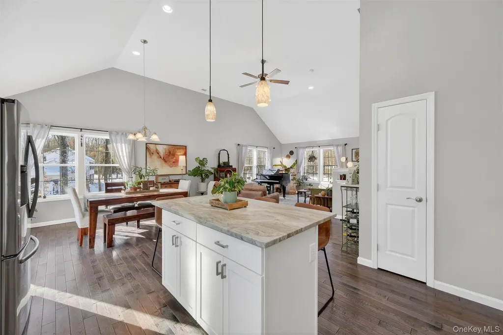 31 Greenshire Way Walden NY 12586