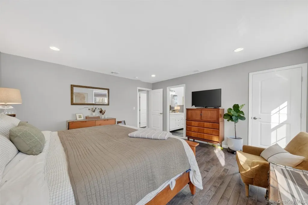 31 Greenshire Way Walden NY 12586