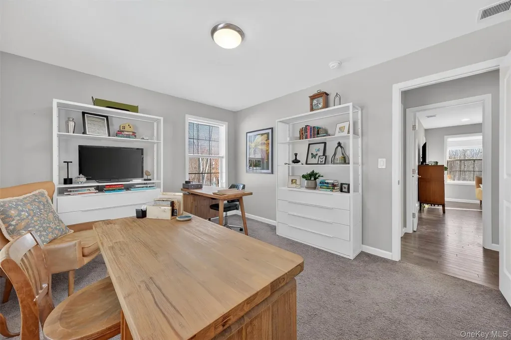 31 Greenshire Way Walden NY 12586