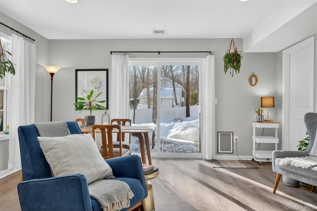 31 Greenshire Way Walden NY 12586