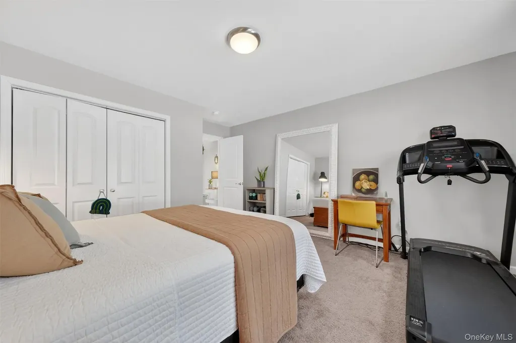 31 Greenshire Way Walden NY 12586