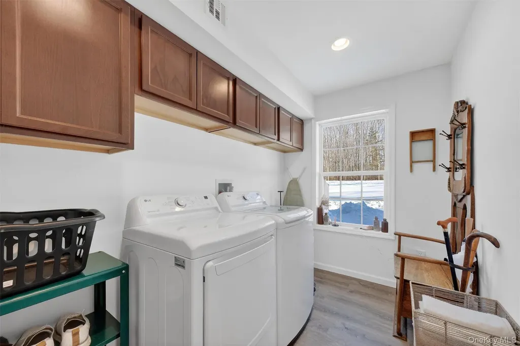 31 Greenshire Way Walden NY 12586