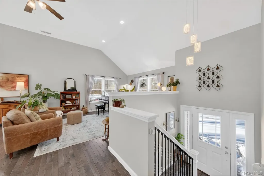 31 Greenshire Way Walden NY 12586
