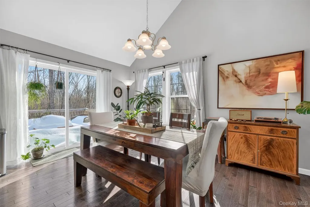 31 Greenshire Way Walden NY 12586