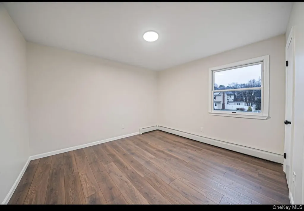 39 2nd Place Central Islip NY 11722
