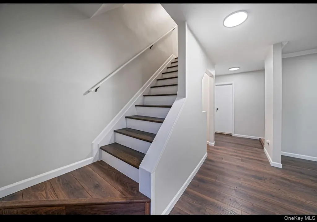 39 2nd Place Central Islip NY 11722