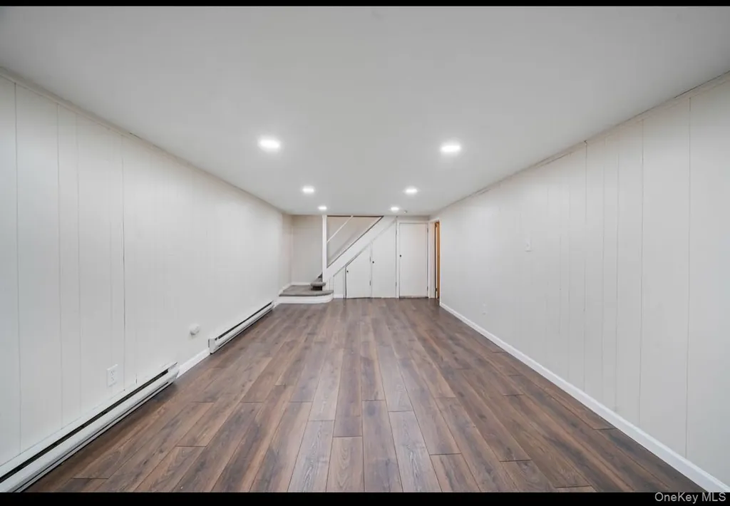 39 2nd Place Central Islip NY 11722