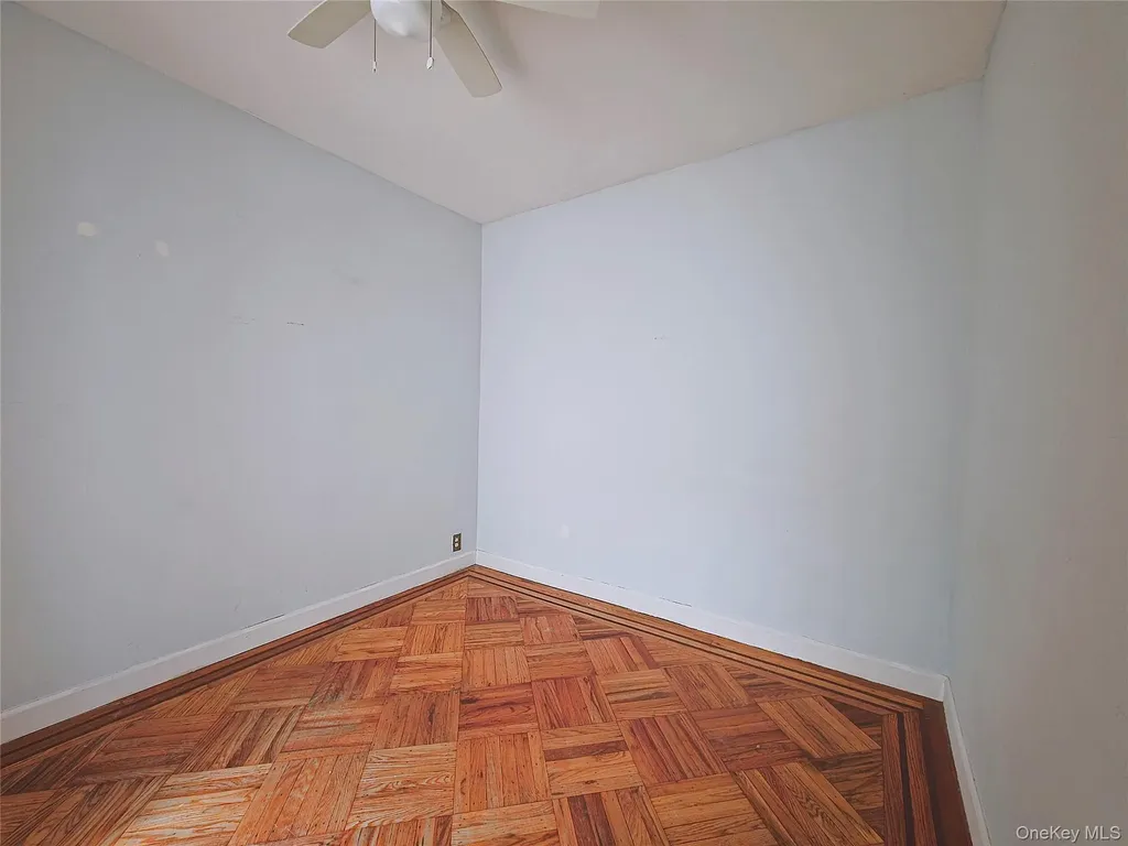 60-48 80th Avenue Glendale NY 11385
