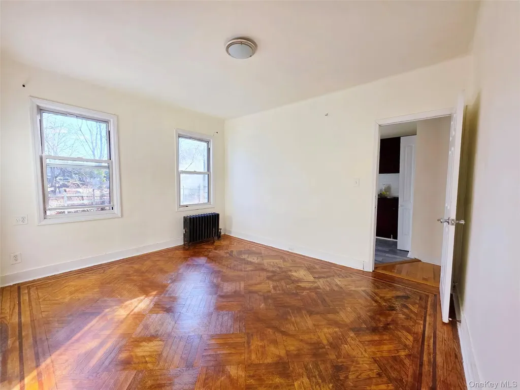 60-48 80th Avenue Glendale NY 11385