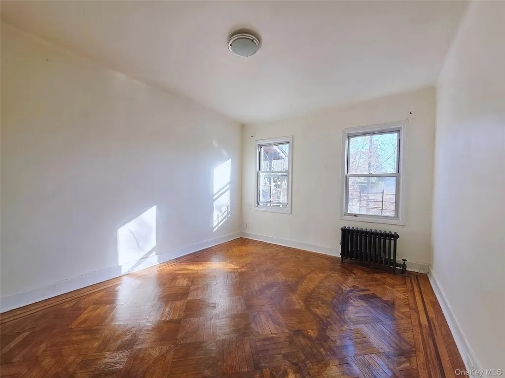60-48 80th Avenue Glendale NY 11385