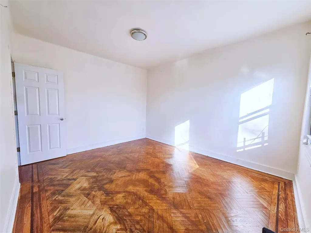 60-48 80th Avenue Glendale NY 11385