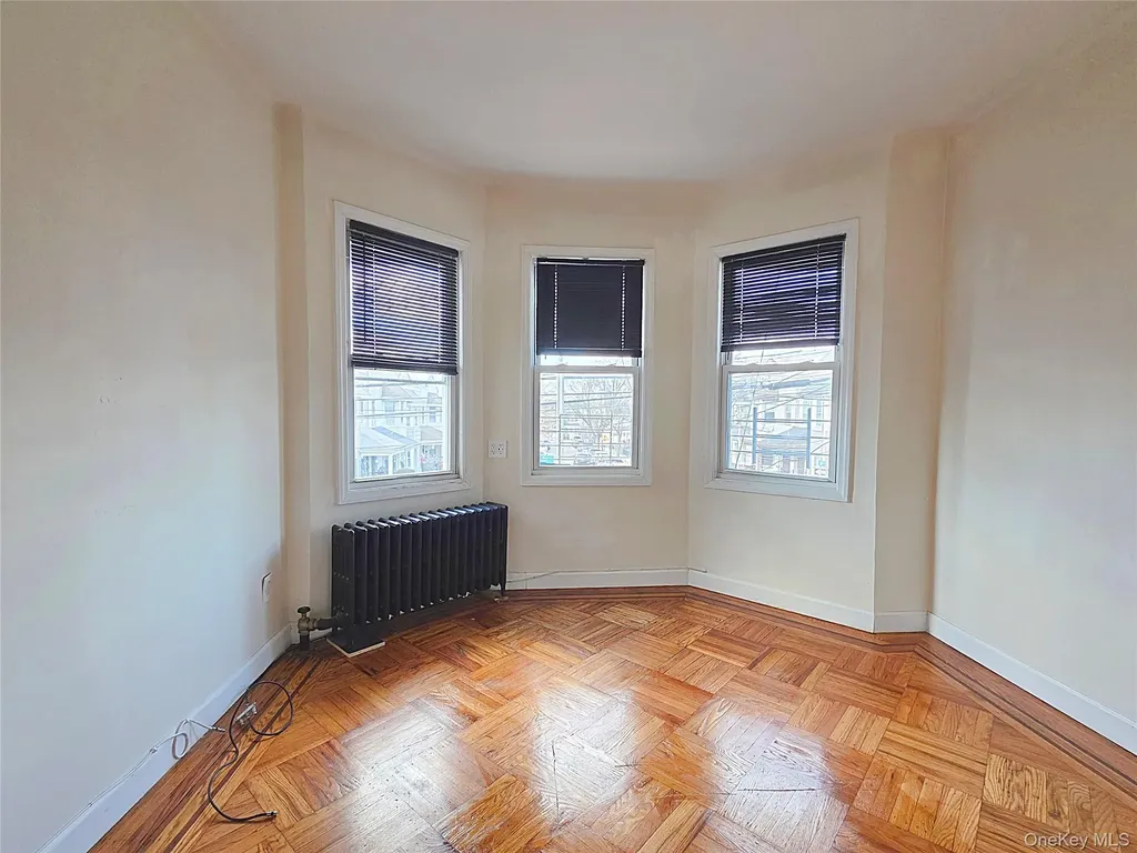 60-48 80th Avenue Glendale NY 11385