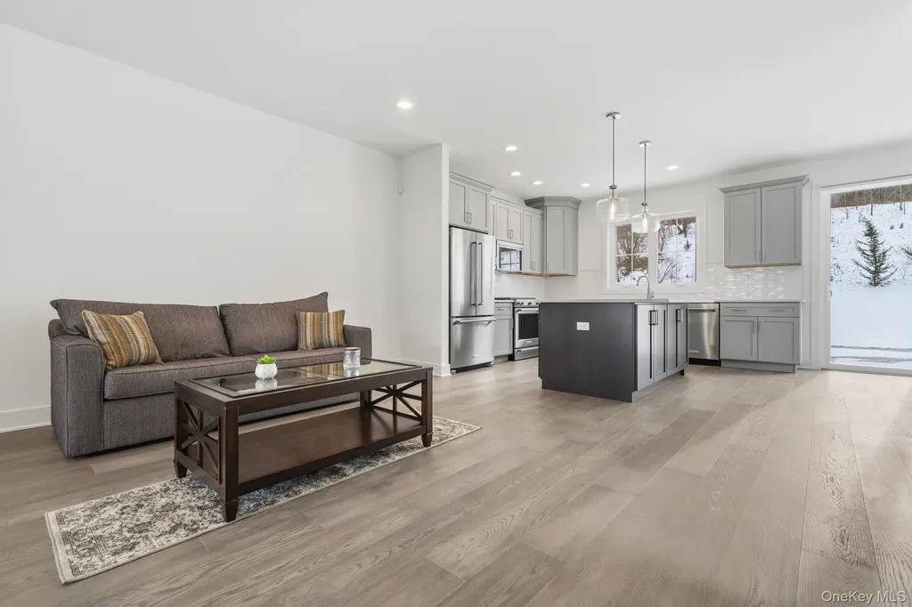 4034 Chestnut Ridge Road Fishkill NY 12524