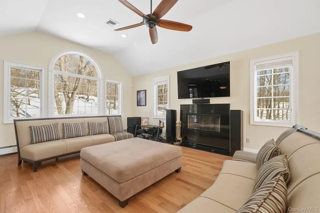 1 Mccarthy Circle Stony Point NY 10980
