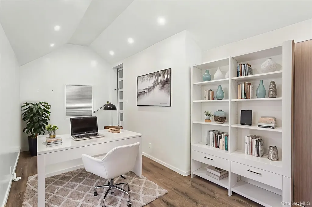 2864 Wilson Avenue Bellmore NY 11710