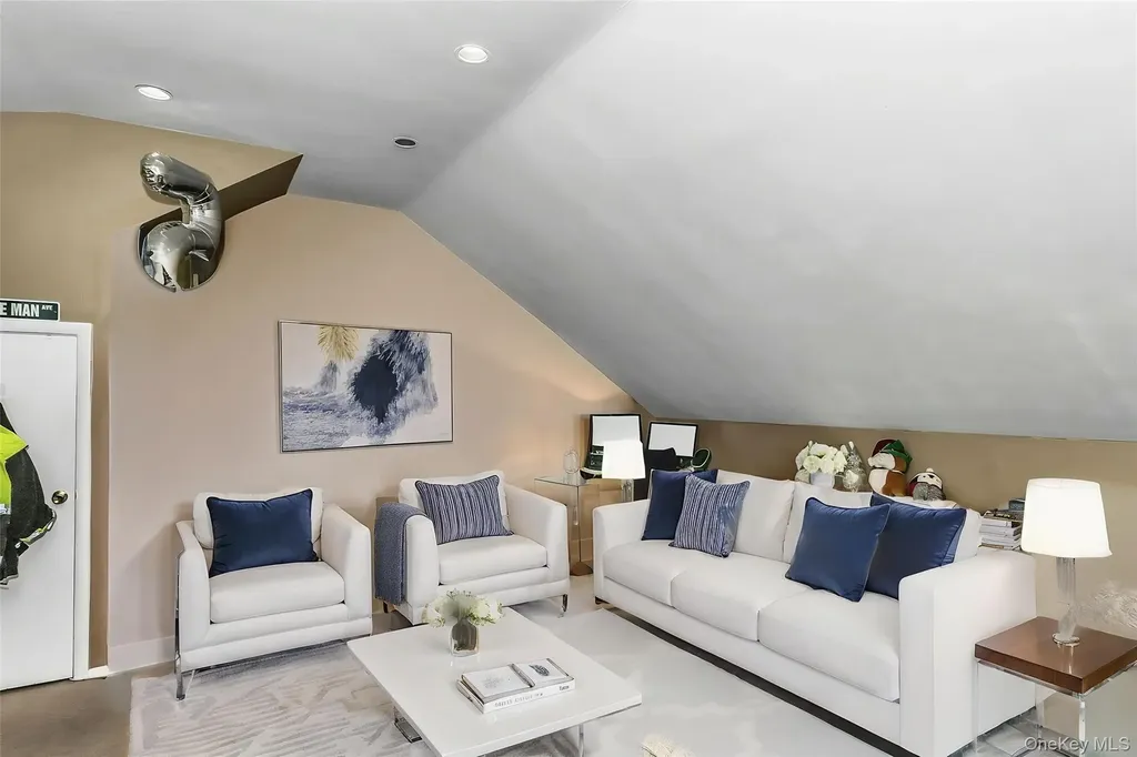 2864 Wilson Avenue Bellmore NY 11710