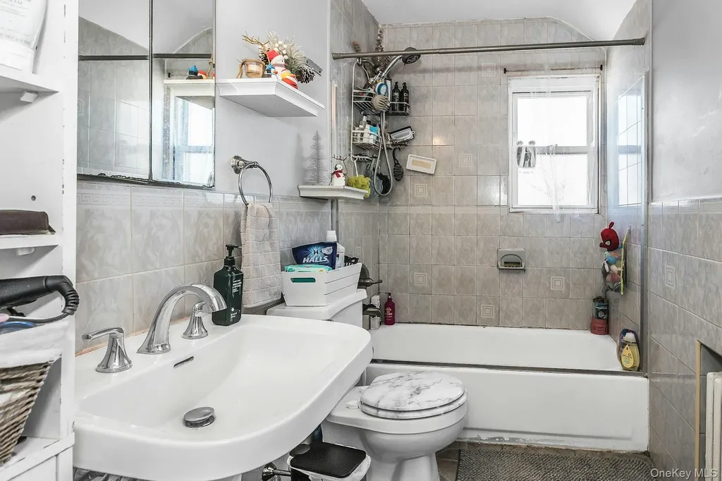 2864 Wilson Avenue Bellmore NY 11710