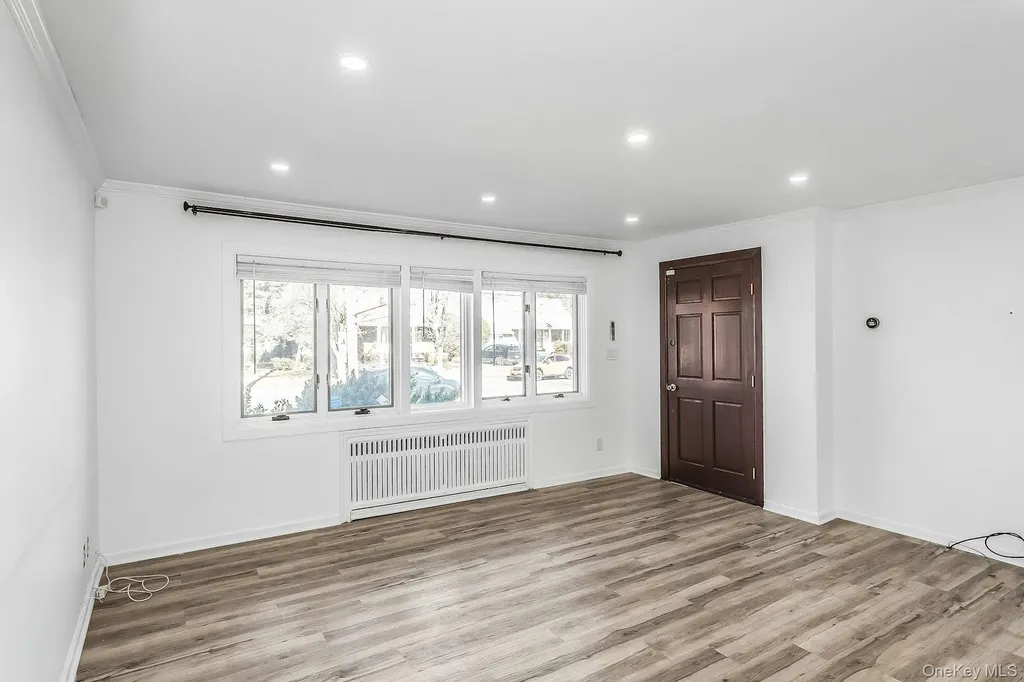 2864 Wilson Avenue Bellmore NY 11710
