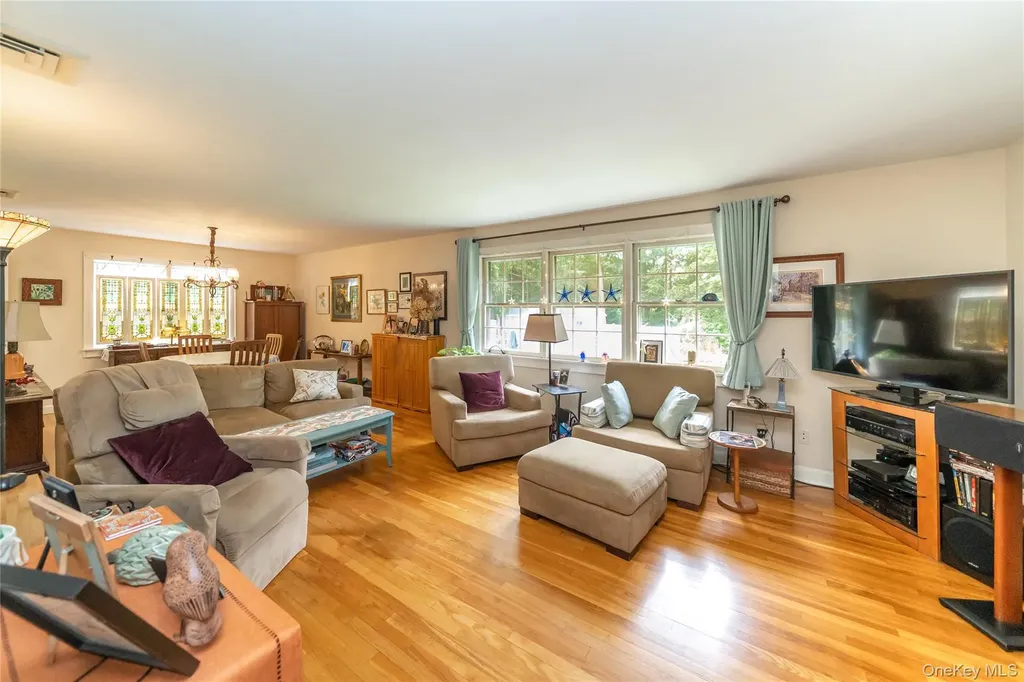 12 Capri Drive Spring Valley NY 10977