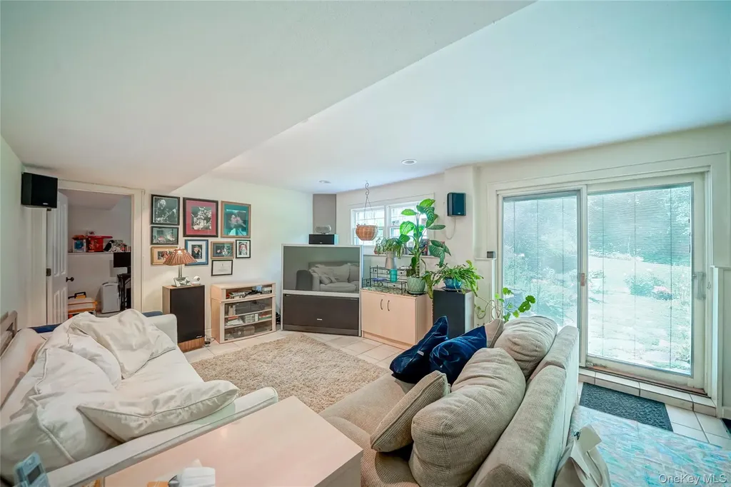 12 Capri Drive Spring Valley NY 10977