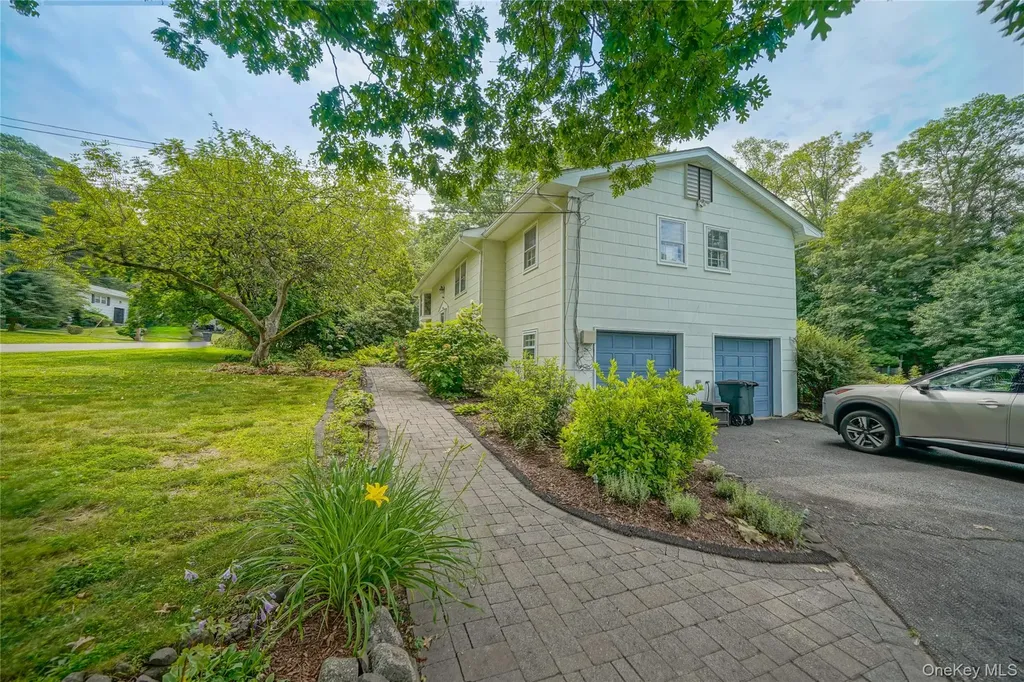 12 Capri Drive Spring Valley NY 10977