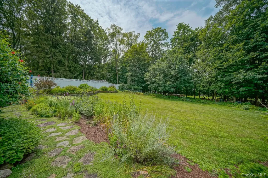 12 Capri Drive Spring Valley NY 10977