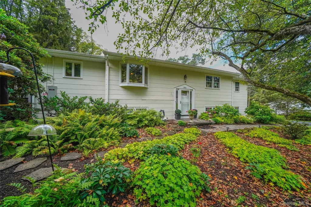12 Capri Drive Spring Valley NY 10977