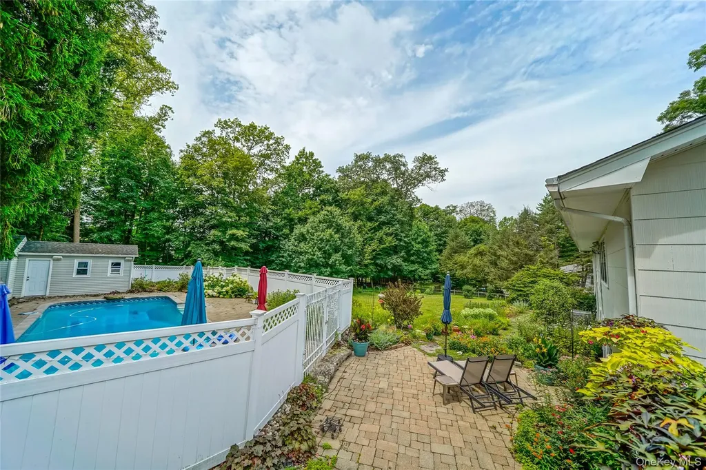 12 Capri Drive Spring Valley NY 10977