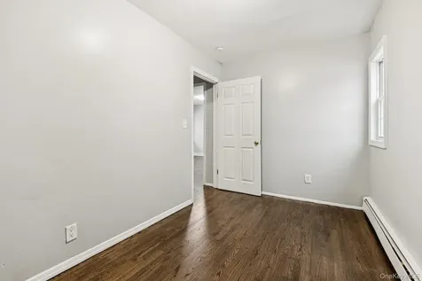 16 Belgrave Avenue Bay Shore NY 11706