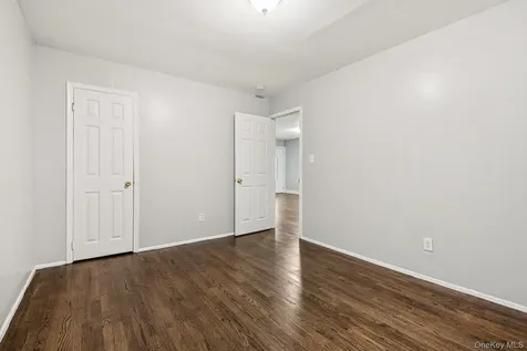 16 Belgrave Avenue Bay Shore NY 11706