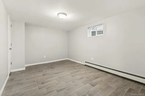 16 Belgrave Avenue Bay Shore NY 11706