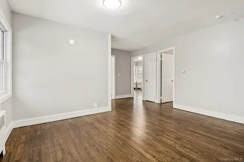 16 Belgrave Avenue Bay Shore NY 11706