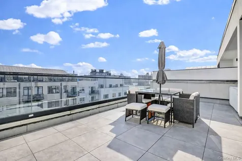 18 Monitor Street Brooklyn NY 11222