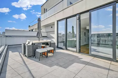 18 Monitor Street Brooklyn NY 11222