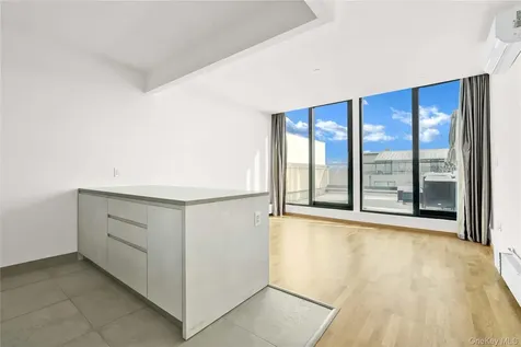 18 Monitor Street Brooklyn NY 11222