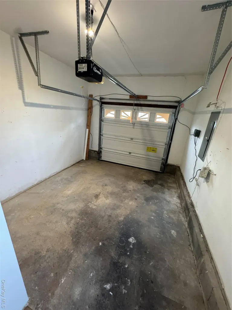 1125 7th Street West Babylon NY 11704