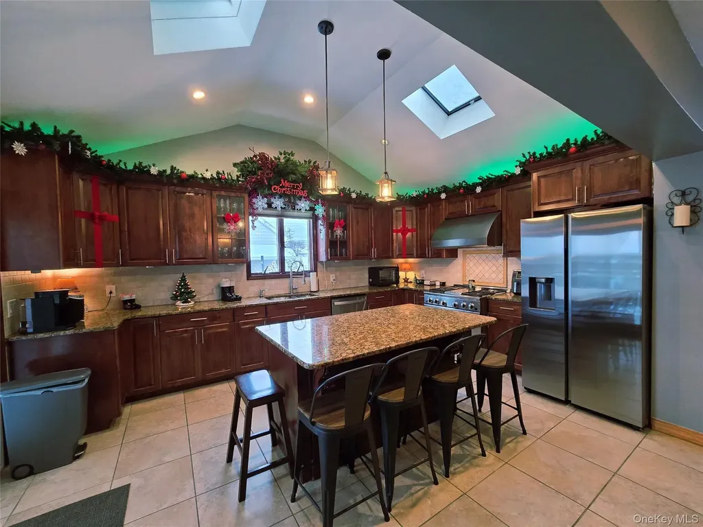 177 Sheridan Boulevard Mineola NY 11501