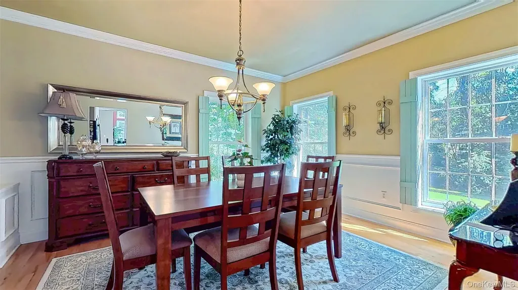 28 Madison Court Wallkill NY 12589