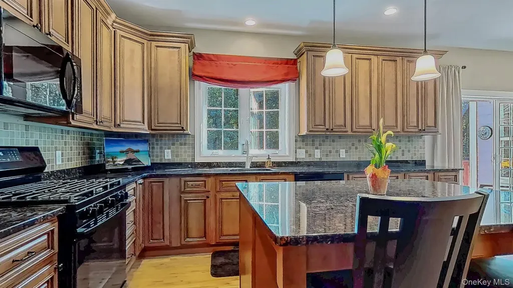 28 Madison Court Wallkill NY 12589