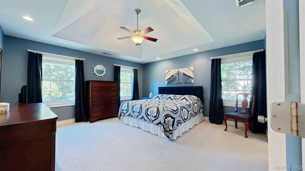 28 Madison Court Wallkill NY 12589